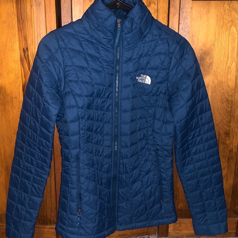 The North Face Women's Navy Puffer Jacket